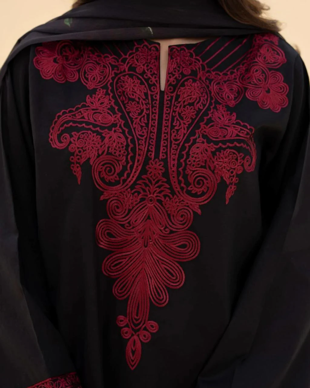 Zaroon Farshi Emb 3pc - Image 8